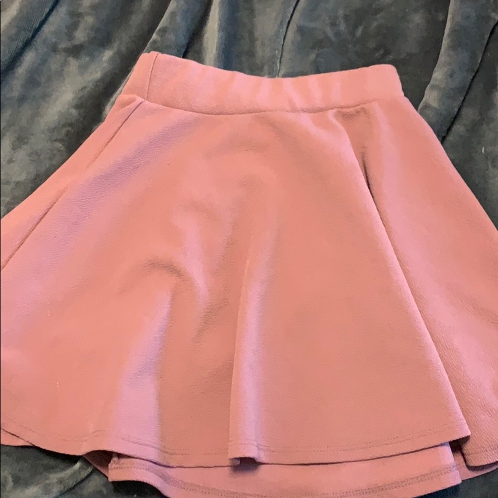 pink skirt